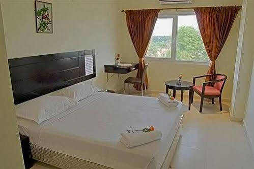 Vinayaga By Poppys ,Kumbakonam Hotel Ngoại thất bức ảnh