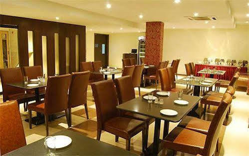 Vinayaga By Poppys ,Kumbakonam Hotel Ngoại thất bức ảnh